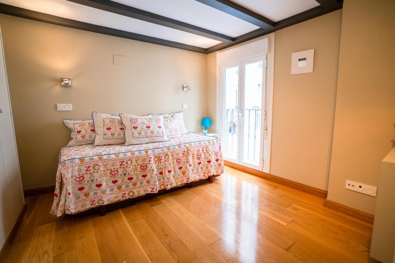 Апартаменты Hi Duplex Malaga Centro Экстерьер фото