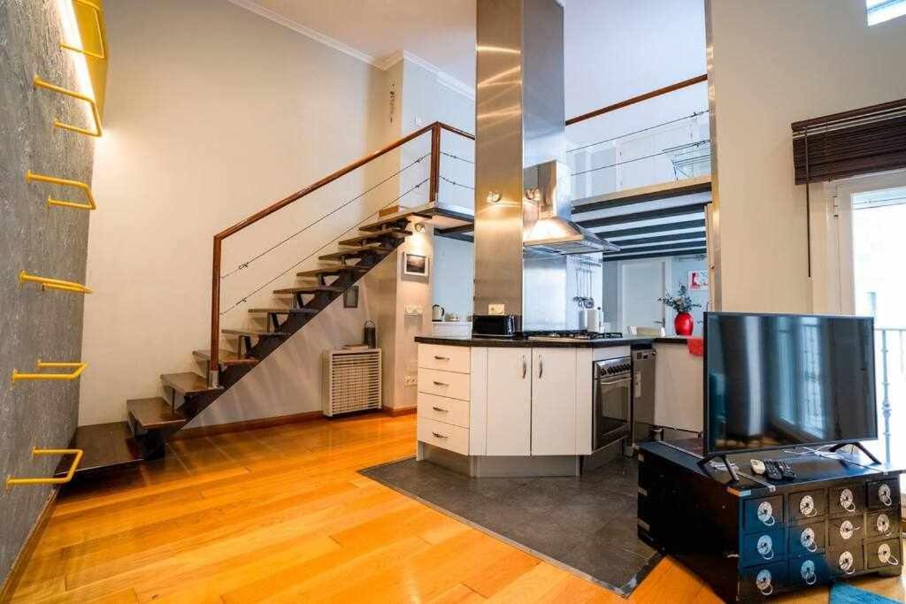 Апартаменты Hi Duplex Malaga Centro Экстерьер фото