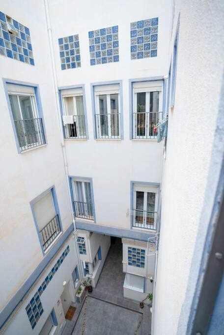 Апартаменты Hi Duplex Malaga Centro Экстерьер фото