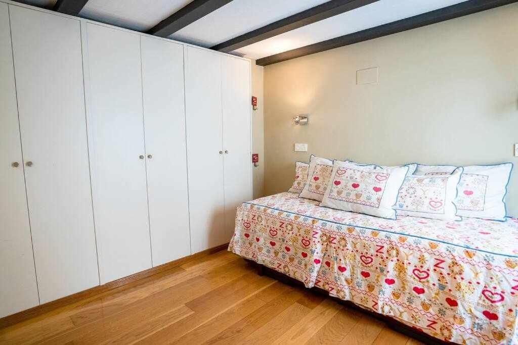 Апартаменты Hi Duplex Malaga Centro Экстерьер фото